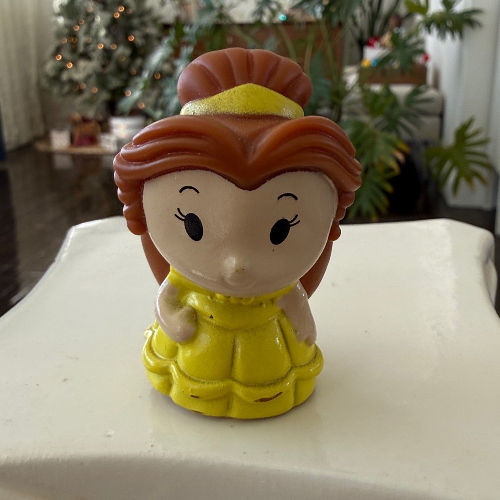 Disney Beauty and The Beast ‘Belle’ Princess Finger Puppet Figurine Toy